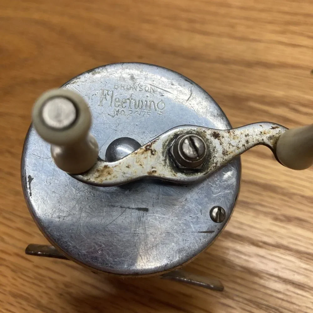 Vintage‎ Bronson Fleetwing 2475 Baitcasting Fishing Reel